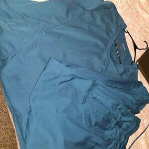 3x blue scrub set